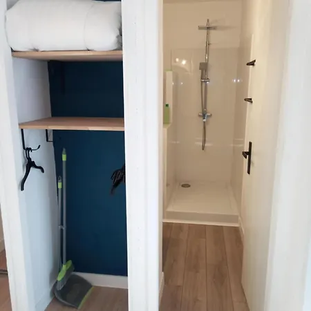 Apartment Lumineux Renove